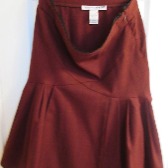 Necessary Objects Deep Red Skirt, size M - Picture 5 of 11